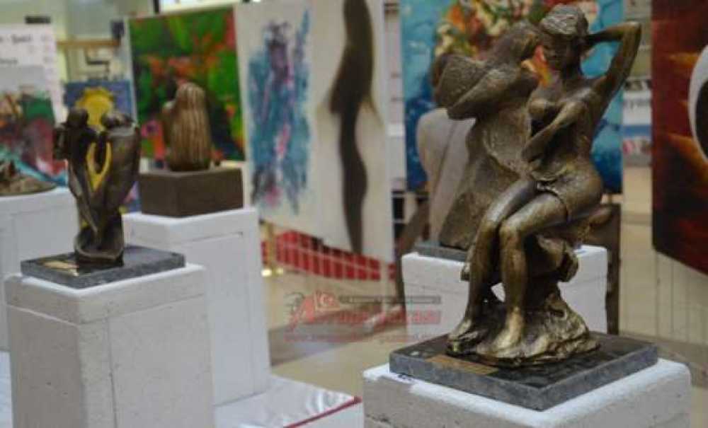 Ressam Esra Coşkun'un Sergisi Açıldı