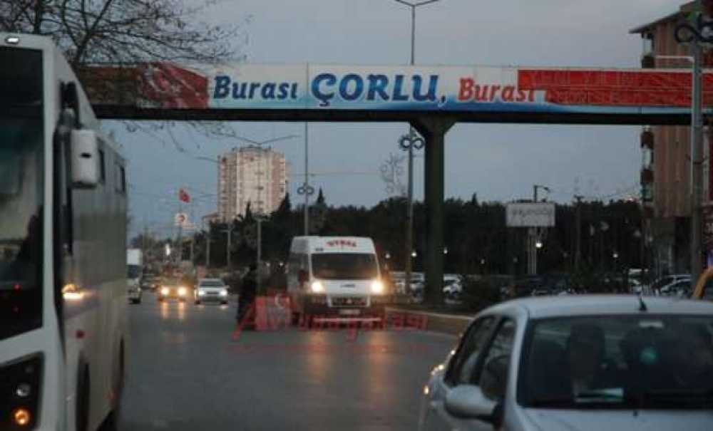 Yayalar Üst Geçidi Israrla Kullanmıyor