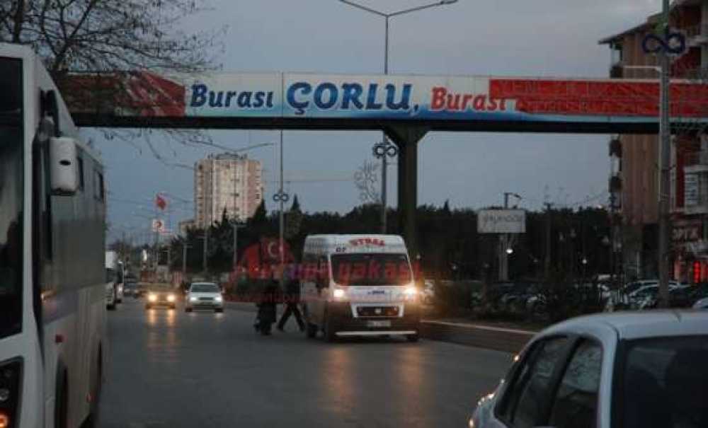 Yayalar Üst Geçidi Israrla Kullanmıyor