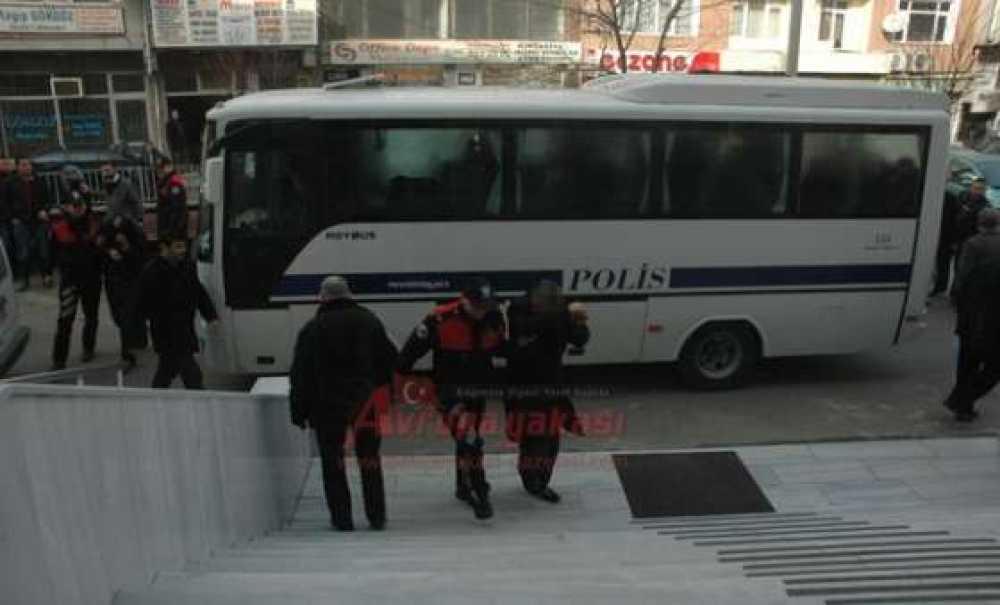 Fuhuş Operasyonunda Gözaltına Alınan 21 Kişi Çorlu Adliyesine Sevk Edildi