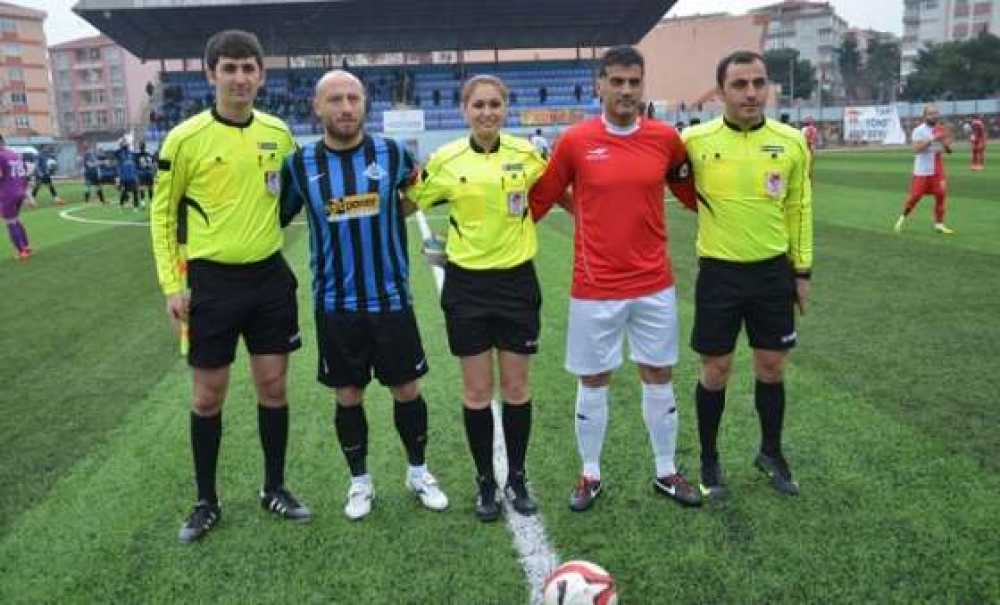 Tekirdağ Bölgesi Hakemi Neslihan Muratdağı Fifa Kokartı Taktı