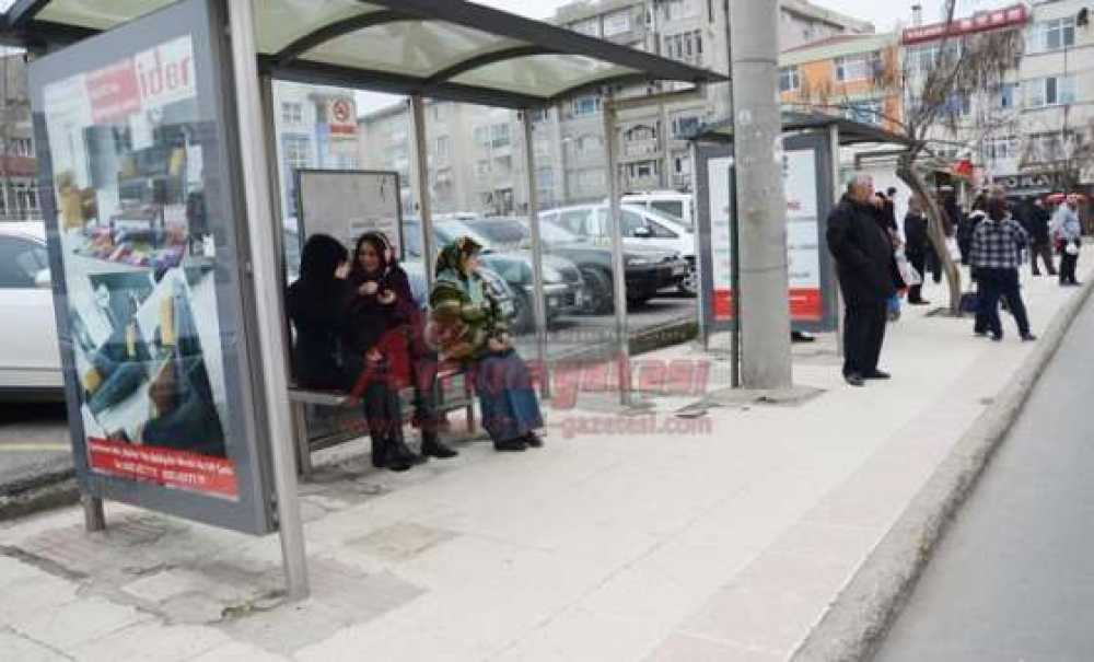 Kaldırımlardaki Çukurlar Kapatıldı