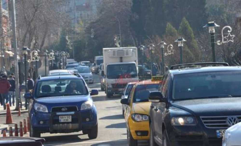 Çorlu'da 3 Kişiye 1 Araç Düşüyor