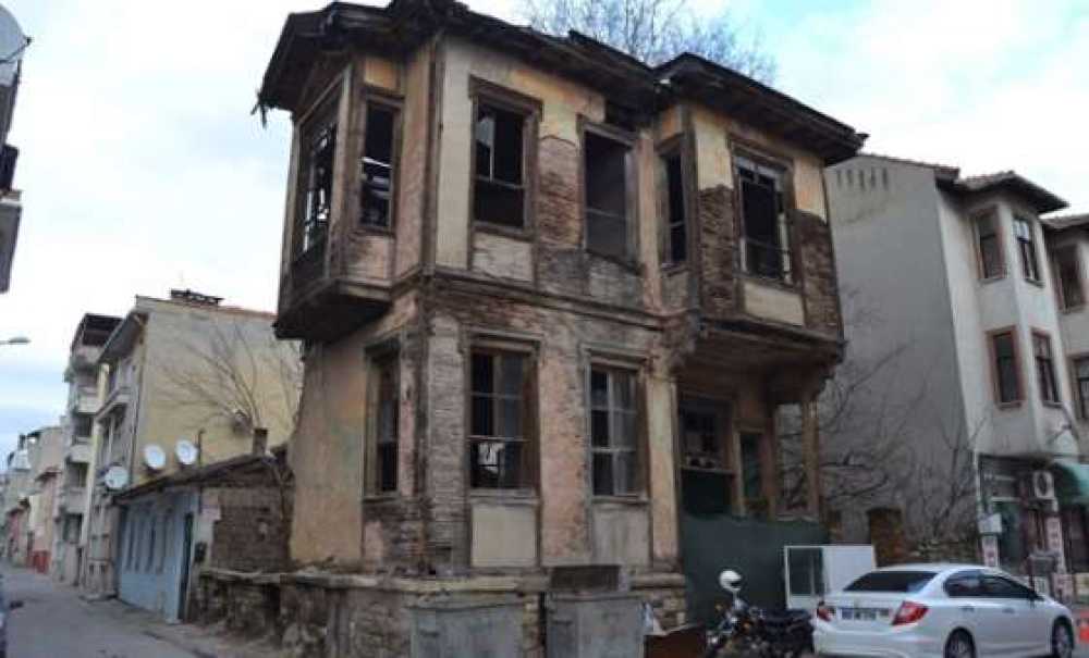 Tarihi Evlerin