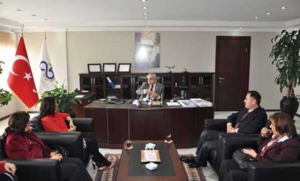 Tagid İş Kadınları Komisyonu, Çorlu Belediye Başkanı Ünal Baysan'ı Makamında Ziyaret Etti