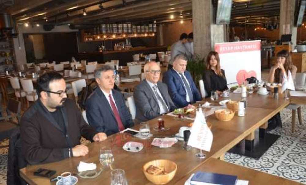 Özel Reyap Hastanesi Çorlu`daki Gazetecilerle Bir Araya Geldi