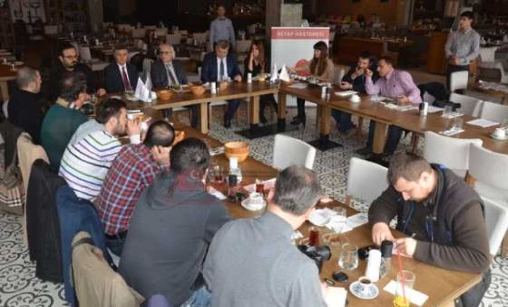 Özel Reyap Hastanesi Çorlu`daki Gazetecilerle Bir Araya Geldi