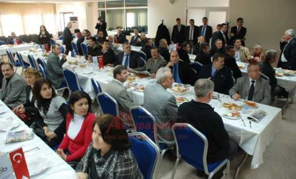 Ünal Baysan Kahvaltılara Başladı