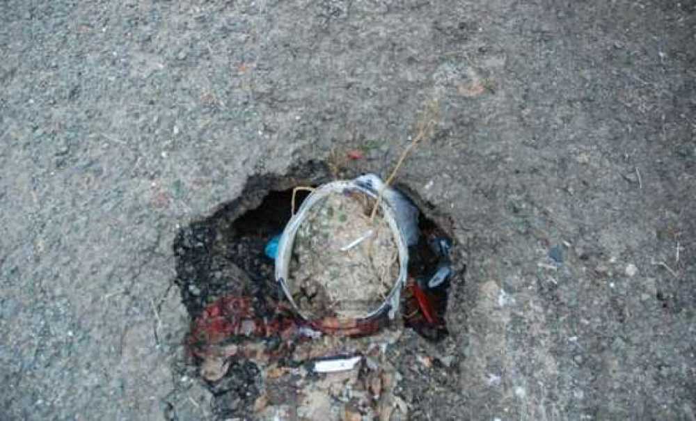 Vatandaş Kendi Yolunu Kendi Onardı