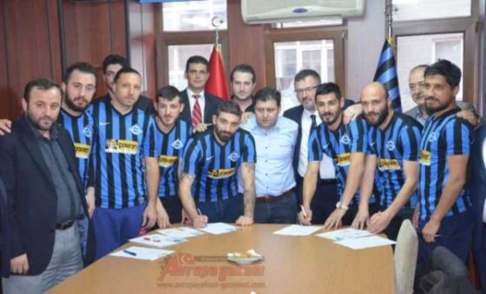 Çorlu Gençlerbirliğispor`dan İmza Şov