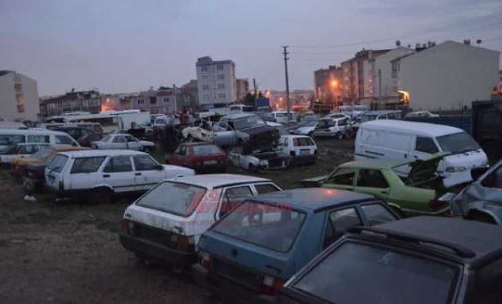 Yediemin Otoparklar Dolup Taşıyor