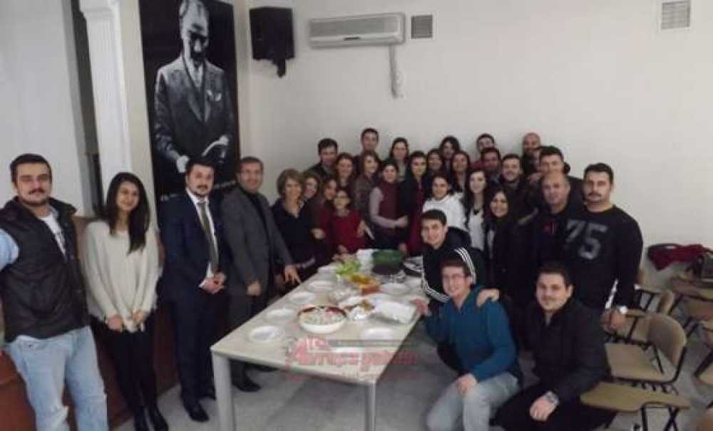 Halk Oyunları Öğreticilik Kursunu Bitirenlere Sertifikaları Verildi