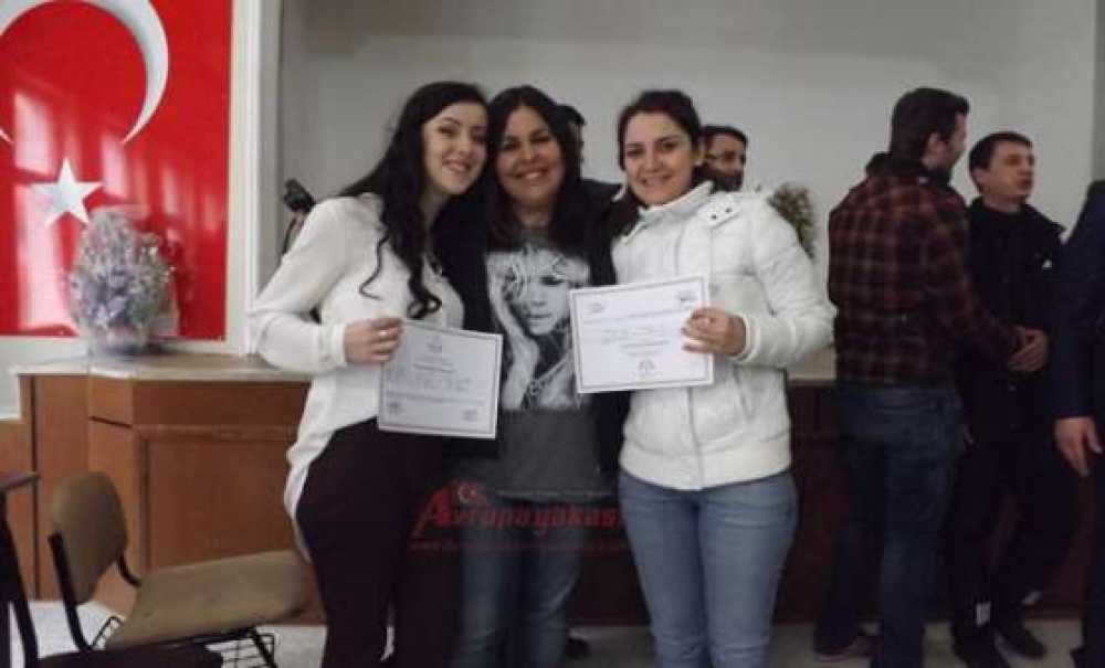 Halk Oyunları Öğreticilik Kursunu Bitirenlere Sertifikaları Verildi