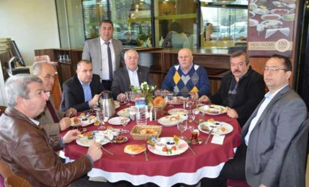 Öğrenci Servisçileri Kahvaltıda Buluştu