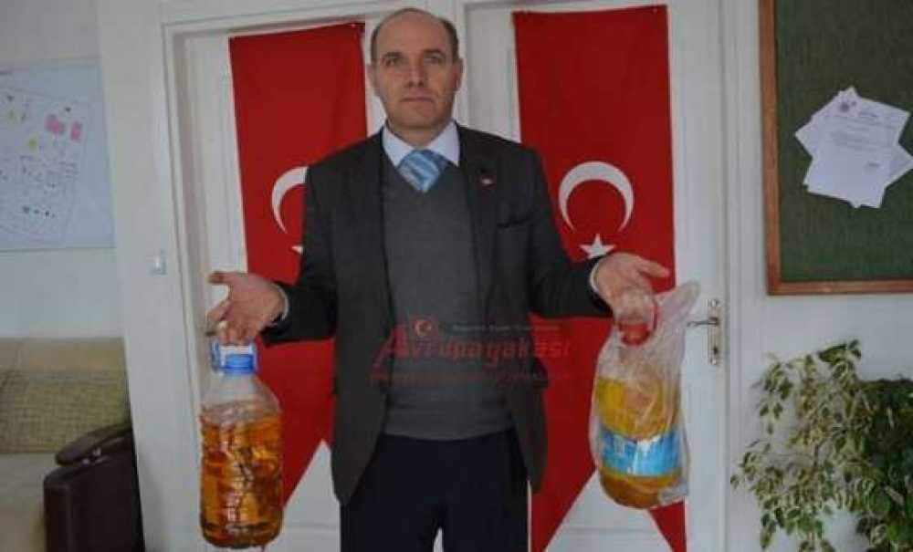 Bu Mahallenin Atık Yağları Muhtarlıkta Toplanıyor
