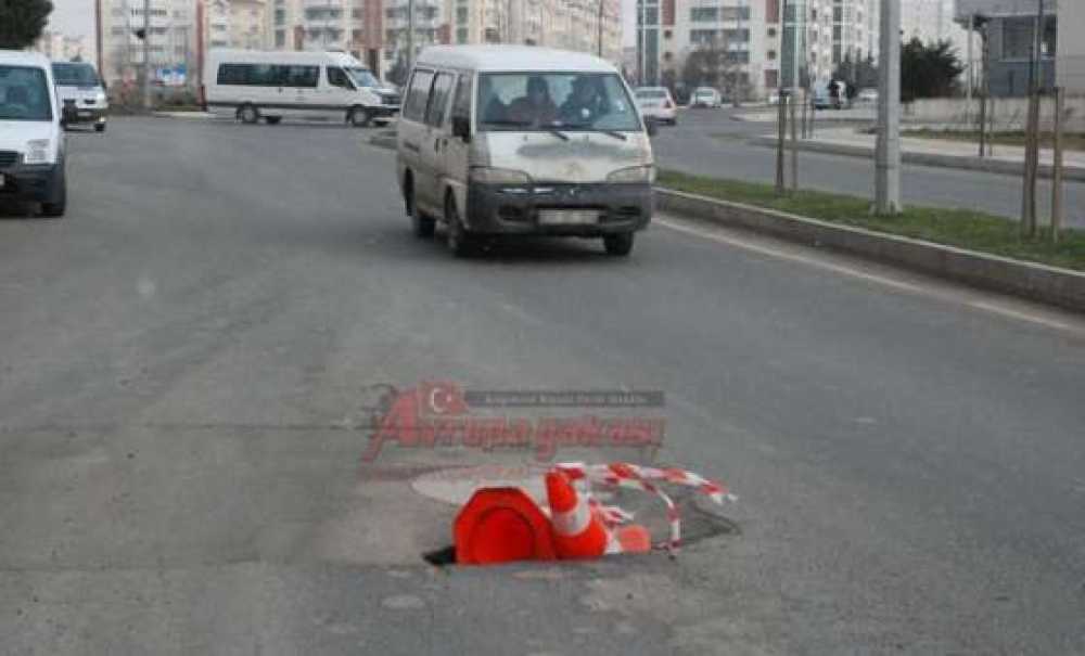 Çöken Yola Dubalı Tedbir