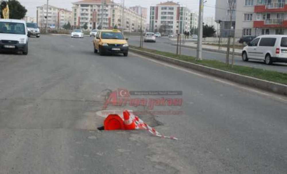 Çöken Yola Dubalı Tedbir