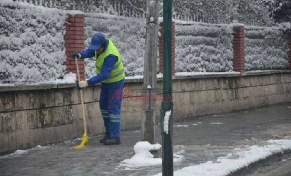 Kar Demeden Çalıştılar