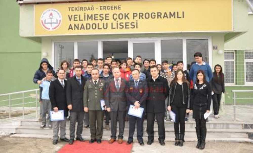Velimeşe Çpal`de Meslek Tanıtım Semineri