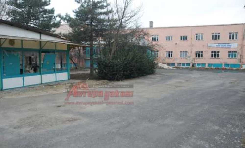 Yıkılmaya Yüz Tuttu