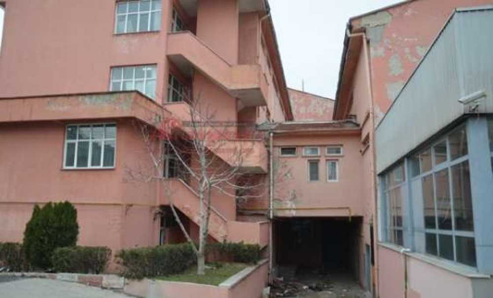 Yıkılmaya Yüz Tuttu