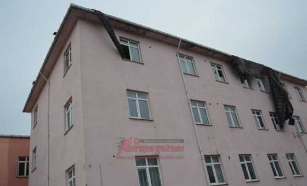 Yıkılmaya Yüz Tuttu