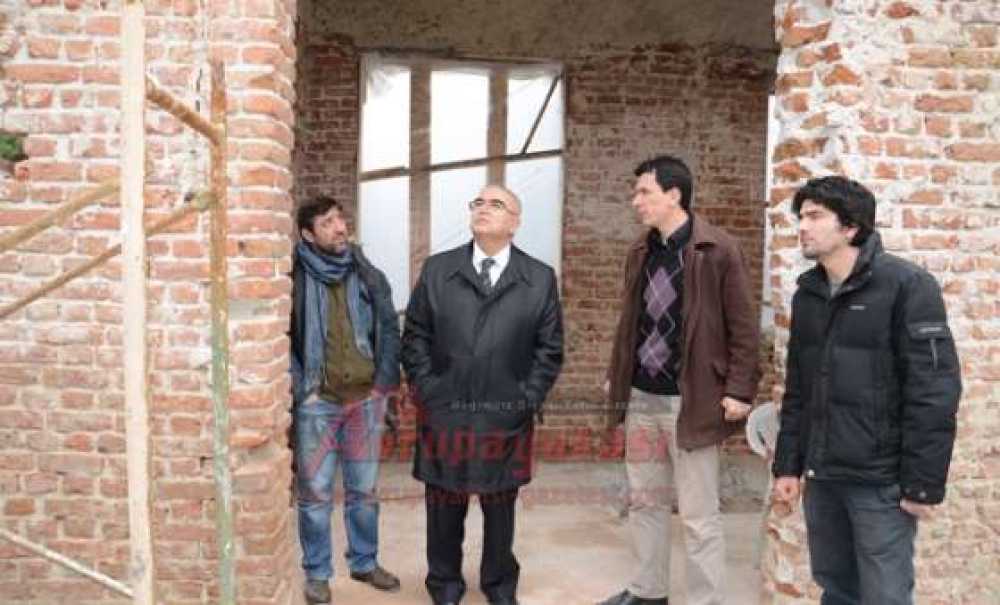 Başkan Baysan Restorasyonu Devam Eden Tarihi Belediye Binasını İnceledi