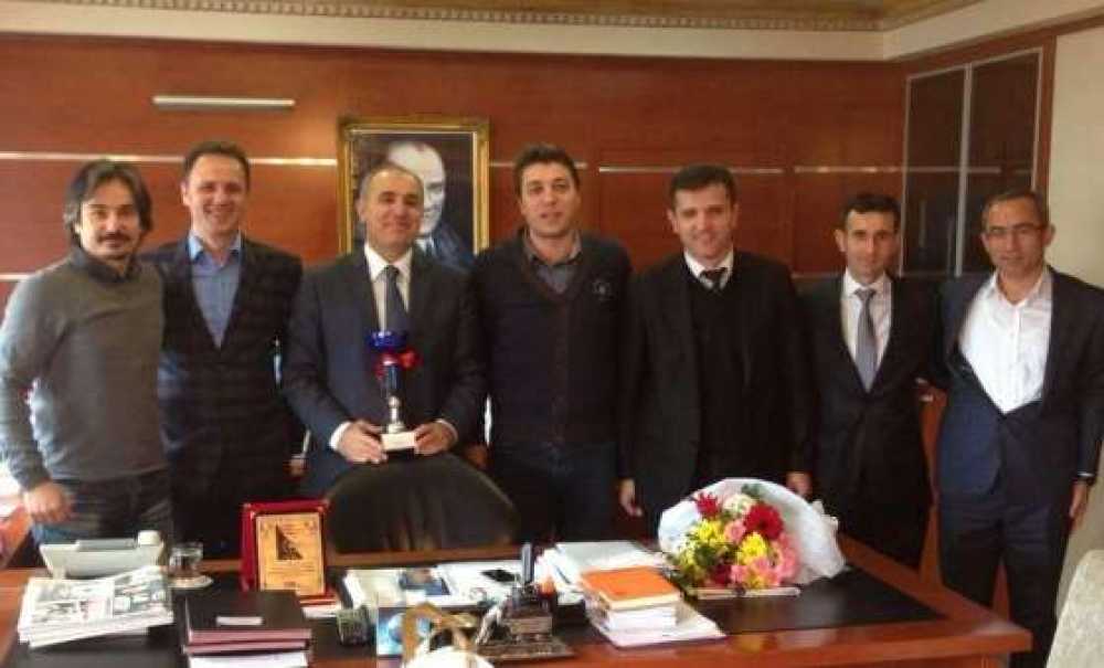 Çorlu Master Takımından Kaymakam Kılıç`a Ziyaret