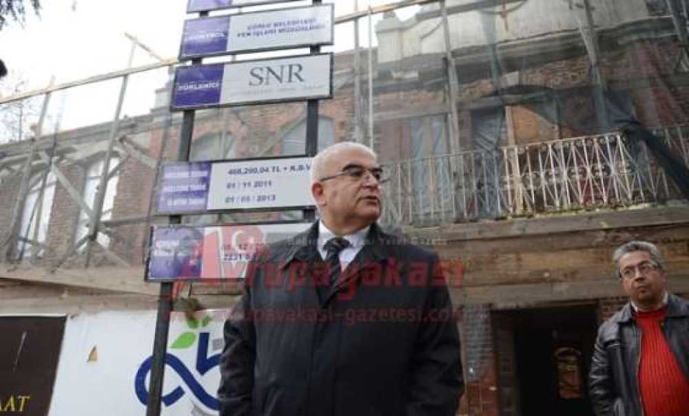Başkan Baysan Restorasyonu Devam Eden Tarihi Belediye Binasını İnceledi