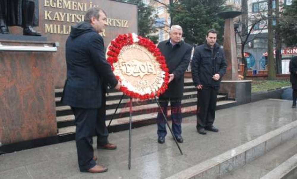 Çorlu Ziraat Odası`ndan Atatürk Anıtına Çelenk