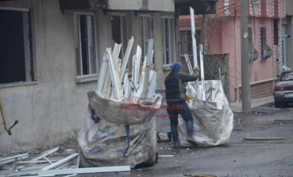 10 Dakikada Binayı Talan Ettiler