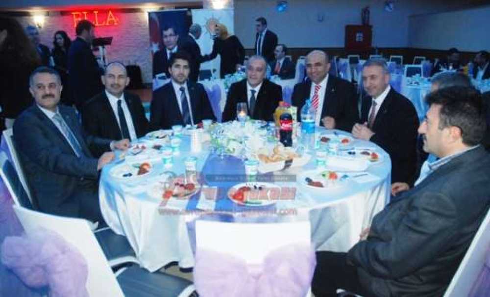 Ak Parti Ergene İlçe Teşkilatı`ndan İstişare Toplantısı