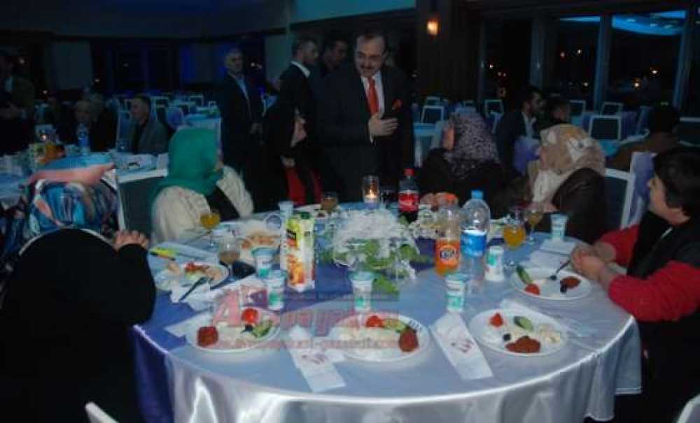 Ak Parti Ergene İlçe Teşkilatı`ndan İstişare Toplantısı