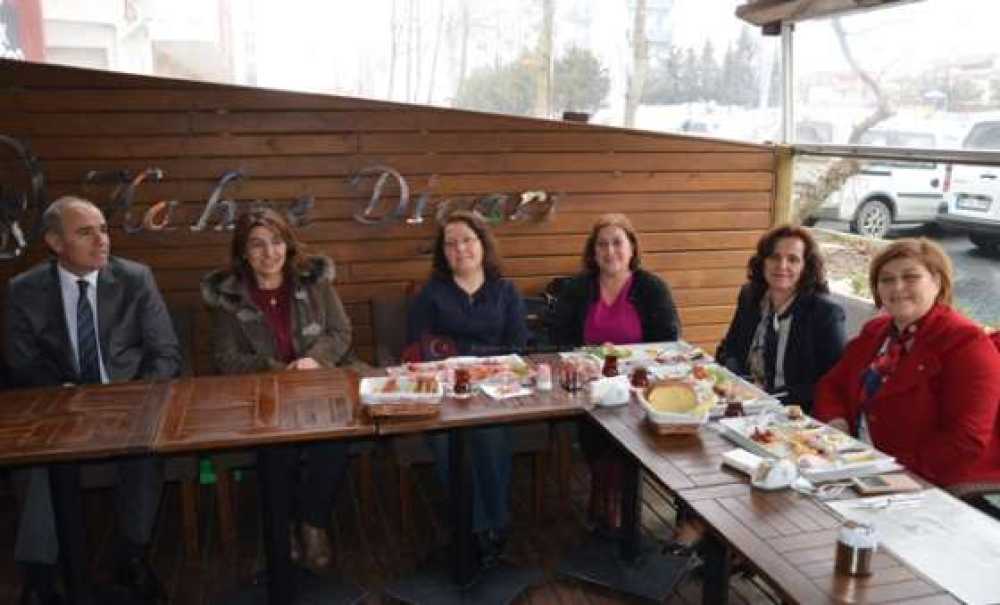 Çorlu Muhtarlar Derneği Kahvaltıda Buluştu