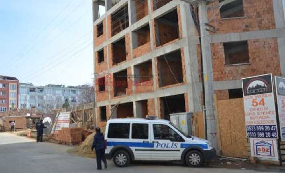 İnşaattan Düşen İşçi Yaralandı