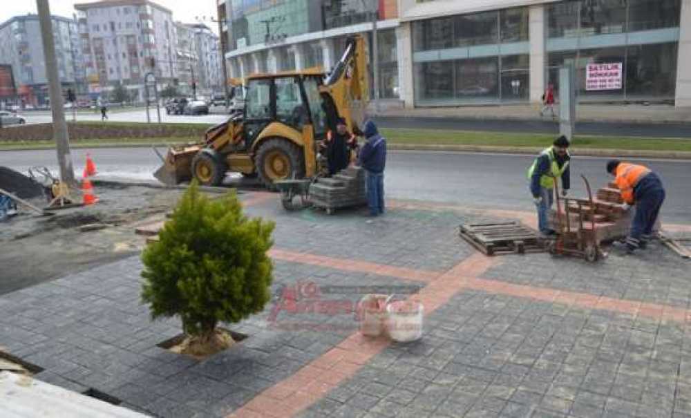 Çorlu Belediyesi'nden Kaldırım Çalışması