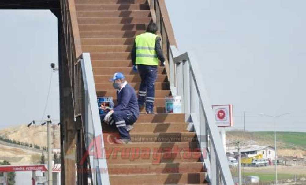 Üstgeçide Belediyeden Bakım