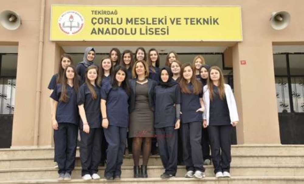 Çorlulu Öğrenciler Berlin`e Staja Gidecek