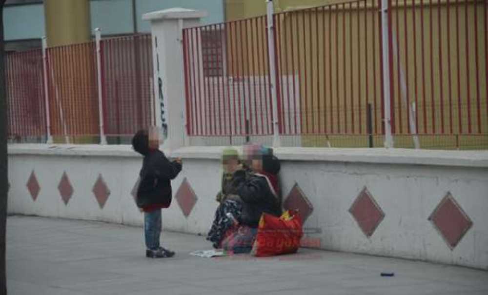 Bunlarda Omurtak Caddesi Dilencisi