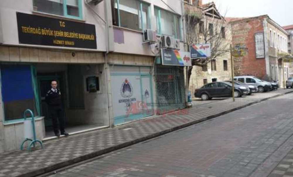 Resmi Plakalı İşgal