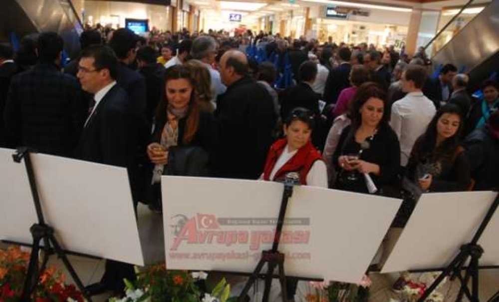 Orion`da Otizmli Çocuklar İçin Sergi Açıldı