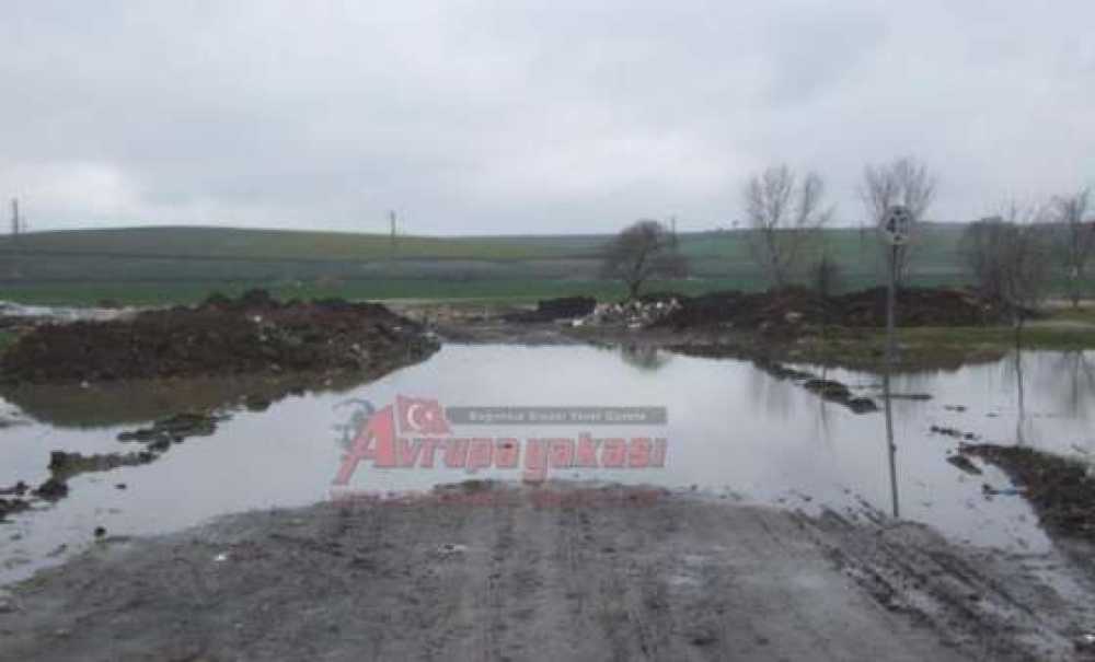 Çorlu Deresi Köprüsü Taşan Dere Suları Nedeniyle Kullanılamaz Hale Geldi