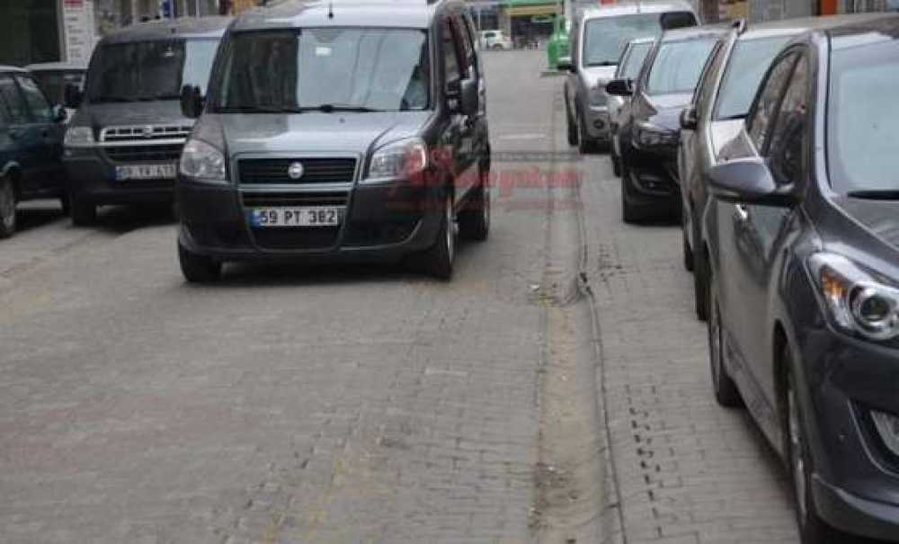 Kilit Parke Taşları Çöktü