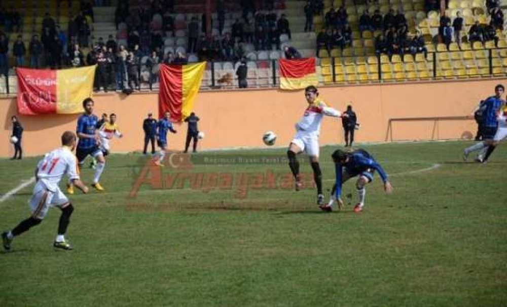 Çorluspor Lidere Teslim Oldu