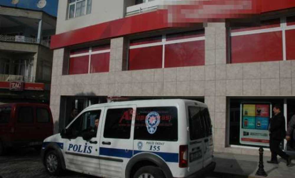 Silahlı Soyguncu Tutuklandı