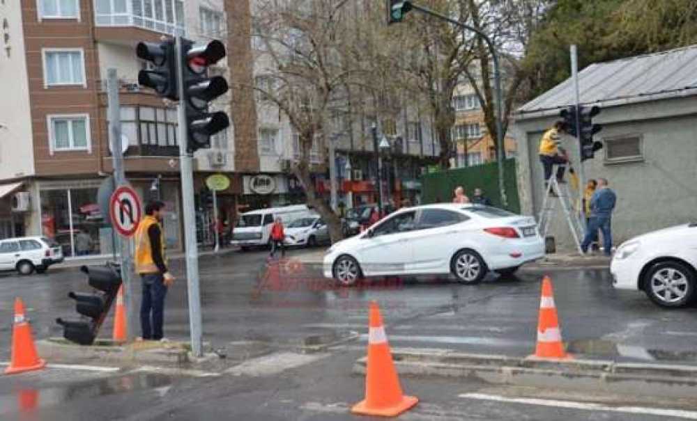 Sinyalizasyonlar Bakıma Alındı