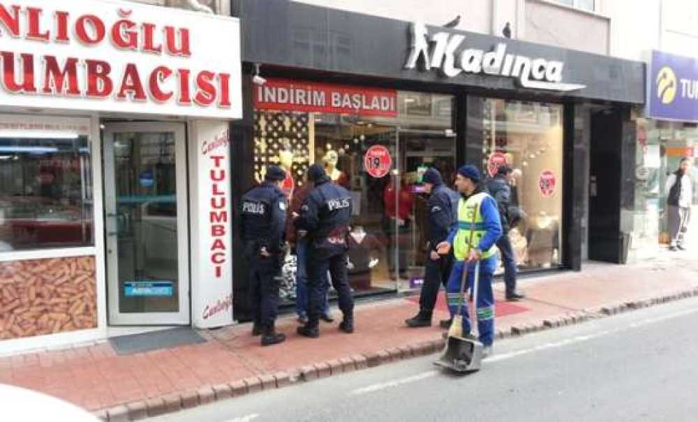 Araçların Önüne Geçen Şahıs Korkuttu