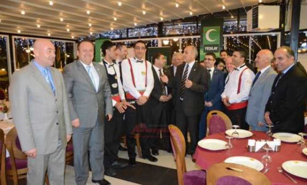 Kaymakam Kılıç Garsonlara Sigarayı Bıraktırdı