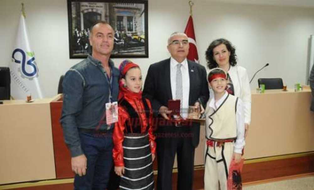 Misafir Öğrencilerden Çorlu Protokolüne Ziyaret