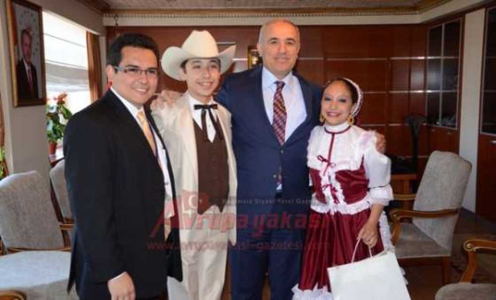 Misafir Öğrencilerden Çorlu Protokolüne Ziyaret